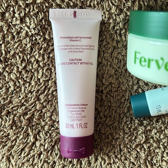 Ferver Skincare Kit - Picture 2 of 4